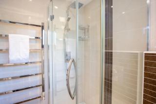 Peaceful Morzine Escape with Garden & Hot Tub - Morzine - 5