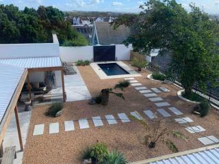LOCA Living Beach Villa - Marina Glades - 9