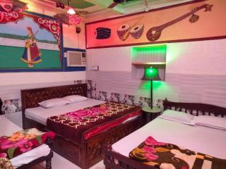 Hotel Shekhawati Haveli - 1