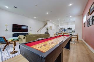 3BD Central Stay | BBQ, Games & Backyard Fun - Houston - 5