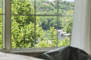 Lakeside Bliss Retreat - 2 BDR - Branson - 5