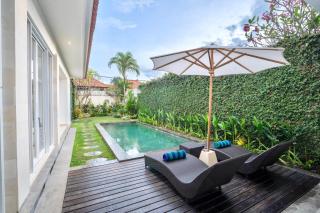 Kesya Villa 3 BR in canggu nearby FINNS beach club - Canggu - 4