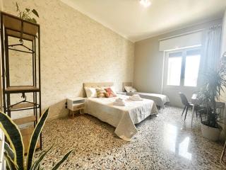 Seafront Apartment - Bari - 8