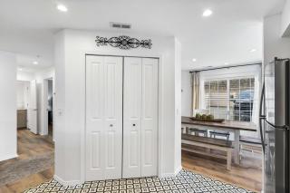 Lake Front Escape - For 8 - Branson - 3
