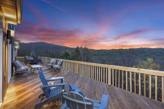 Van Kirk Cove - 6 BDR Stunner - 4