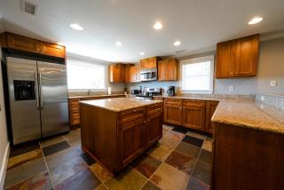 Watermen's Hideout - Waterfront 2-Bed, 1-Bath Cottage with HOT TUB & Private Dog Run! - 8