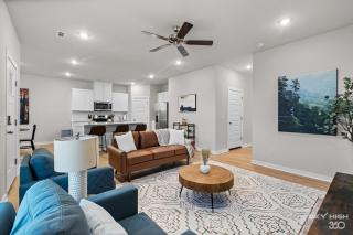 The Exhale - Cozy 3BR Retreat Near U of A - Fayetteville - 0