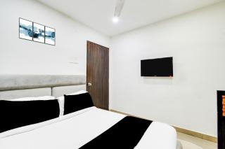 Super Townhouse HITEC City Metro Station Formerly JKC Grand - Hyderabad - 3