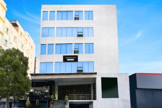Super Townhouse HITEC City Metro Station Formerly JKC Grand - Hyderabad - 9