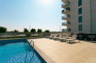 Two Bedroom Apartment in Yas Island with Complimentary Yas Theme Park Tickets - Abu Dhabi - 1