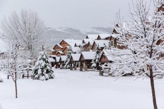 Mountain Chalet Near Snowbasin, 2BR - 8