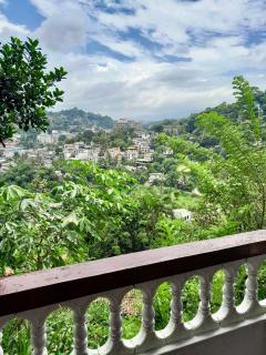 Karuna Kandy View Homestay - Kandy - 0