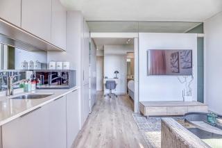Comfy Unit at One Rosebank - Johannesburg - 4