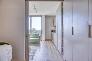 Comfy Unit at One Rosebank - Johannesburg - 3