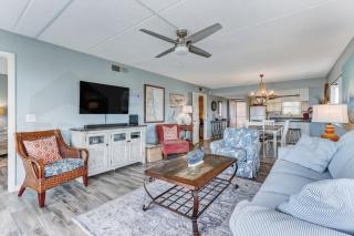 Ground floor Beachfront Corner Unit a few Steps from the Beach - Fernandina Beach - 6