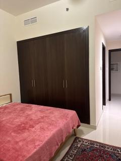 Affordable master bedroom hotel apartment - 3