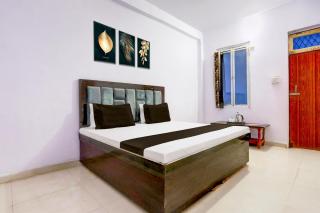 Hotel O Bluemoon kuthound - - 0