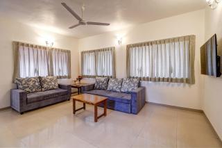 Space Villa, Esperanza by Svar Stays with Breakfast, Swimming View and Valley View - Panchgani - 4