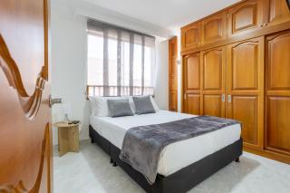Parque de Envigado a 350 mts, 2bd, 500mb internet - Envigado - 1