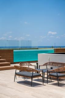 2BR Condo w/ Rooftop Oceanview & Centric Location - Playa del Carmen - 3