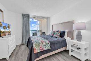 3BR Beach Gem Full Reno-Views From All Bedrooms - Myrtle Beach - 2