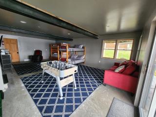 Stunning views of Lake Champlain - Willsboro - 0
