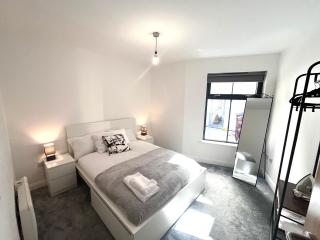 Stylish Central Stay! Park and Walk Anywhere - Manchester - 9