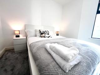 Stylish Central Stay! Park and Walk Anywhere - Manchester - 2