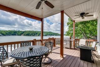 Boat Dock and Slip Access Lake of the Ozarks Gem - Lake Ozark - 0