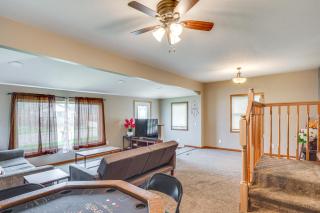 Serene Devils Lake House with Deck and Fire Pit! - Devils Lake - 5