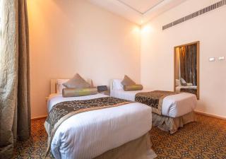 De Hotel Belwood Near IGI Delhi Airport - New Delhi - 2