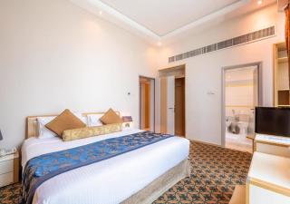 De Hotel Belwood Near IGI Delhi Airport - New Delhi - 4