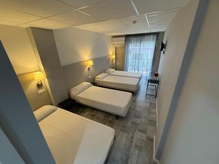 Hotel Bed and Breakfast Benidorm - Benidorm - 5