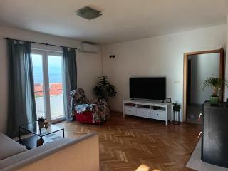 Island Bliss - 150 m from the beach, with sea view - Vrbnik - 2