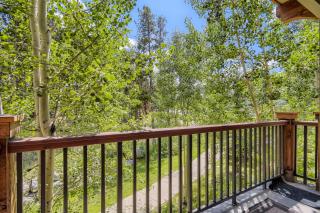 Spacious 2BR & 2BA Escape Walk to Trails & Festivals - 6