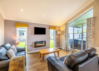 Woodhall Country Park Lodges - Woodhall Spa - 3