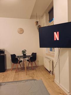 Business Apartment mit neuem Bad / WLAN / Smart-TV / Küche - Mannheim - 1