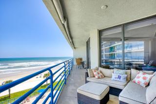 Ebb Tide Retreat - Stylish Beachfront Condo with Resort Amenities - Ebb Tide 503 - New Smyrna Beach - 8