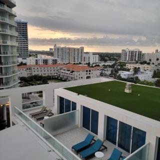 Luxury Junior Suite in Five Star Hotel - Fort Lauderdale - 4