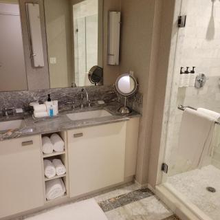Luxury Junior Suite in Five Star Hotel - Fort Lauderdale - 2