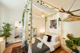 Timeless Elegance & Modern Comfort- Premium Stay in the Heart of the City - 4