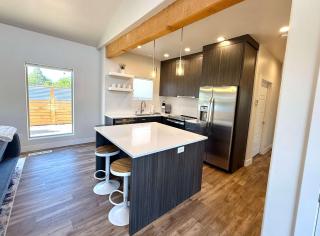 Timber & Tin H 2Bed 2Bath w Pool & Rooftop Deck - Kanab - 2