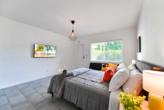 Charming Studio in a Beautiful Neighborhood Setting - Miami - 8