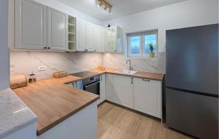 Stunning Home In Zadvarje - Zadvarje - 8