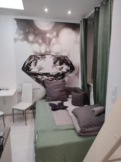 Diamond In Party District - Budapest - 7