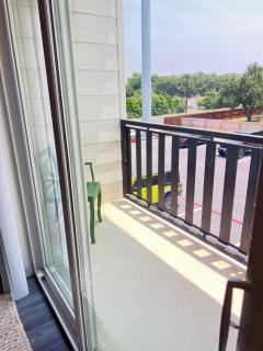 Brand NEW Oasis Mins from Town - Boerne - 3