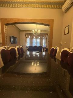 Charming 3BR Flat, Old-Style Luxury, 4AC, terrace, 5min to metro - Istanbul - 8