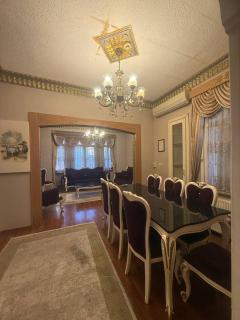 Charming 3BR Flat, Old-Style Luxury, 4AC, terrace, 5min to metro - Istanbul - 4