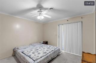 Property near to Airport and Free Parking - 4