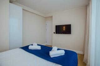 PANORAMA Luxury Aparthotel Sea View - Batumi - 2